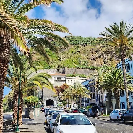 Дом отдыха Gomes House *