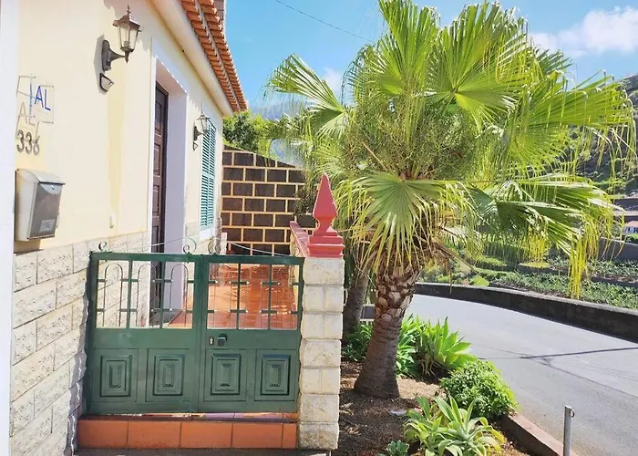 בית נופש Gomes House