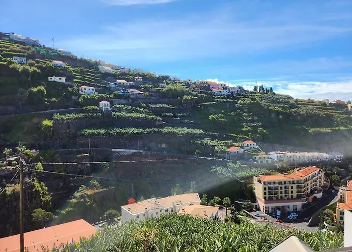 Gomes House Holiday home *