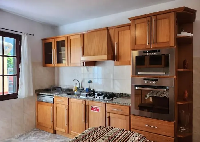 בית נופש Gomes House פונטה דו סול